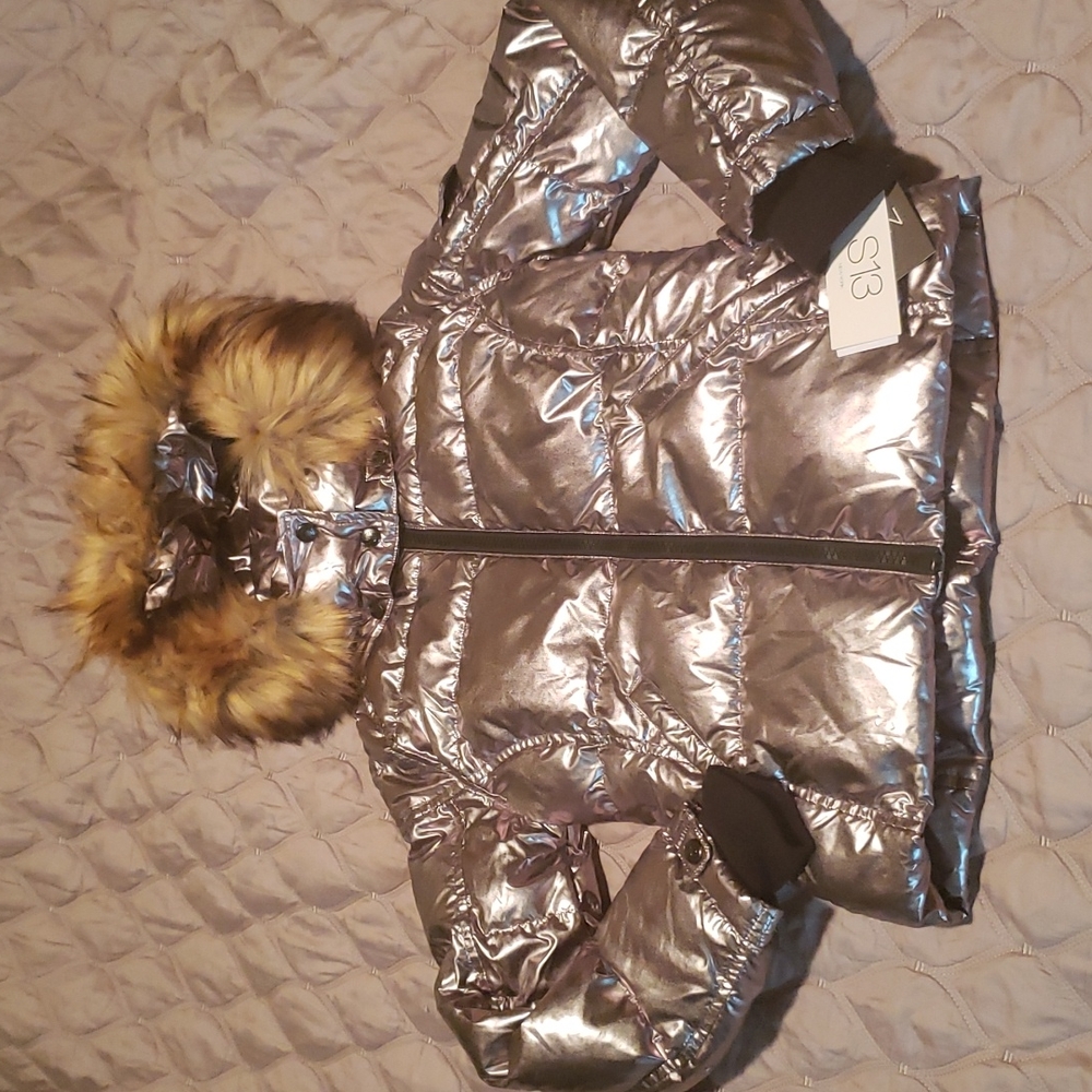 S13 DOWN PUFFER METALLIC FAUX FUR MOGUL WITH DETACHABLE HOOD